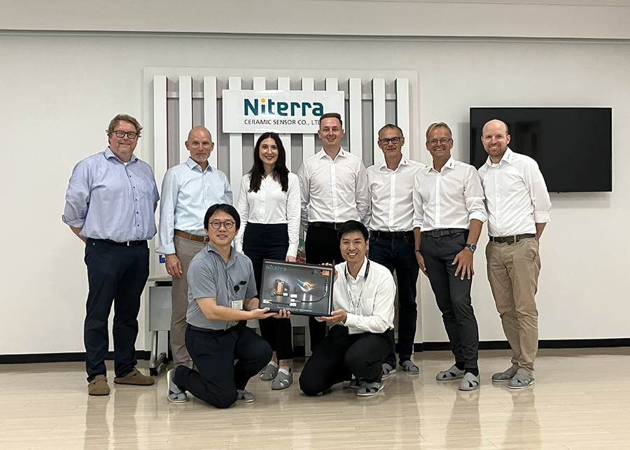 2610_Japan_Niterra Gruppenfoto